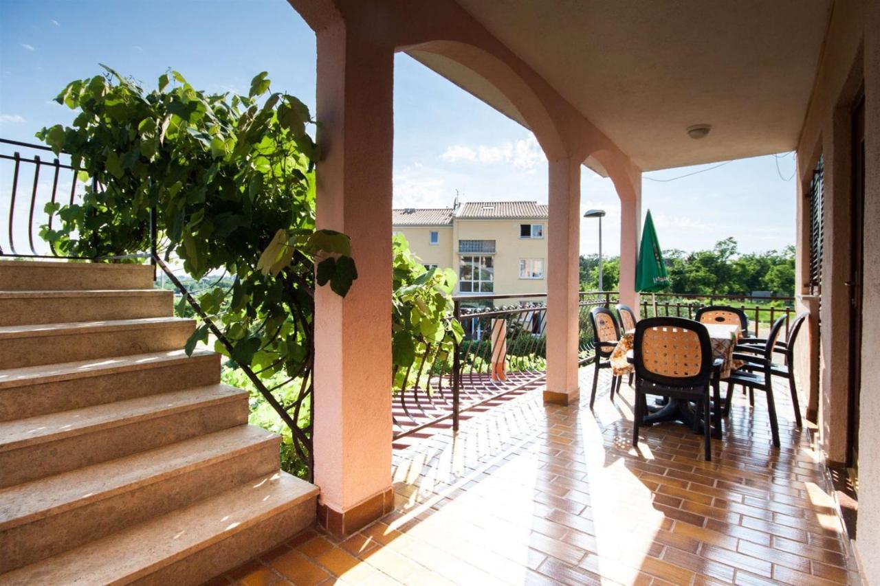 Apartments Dara Umag Kültér fotó